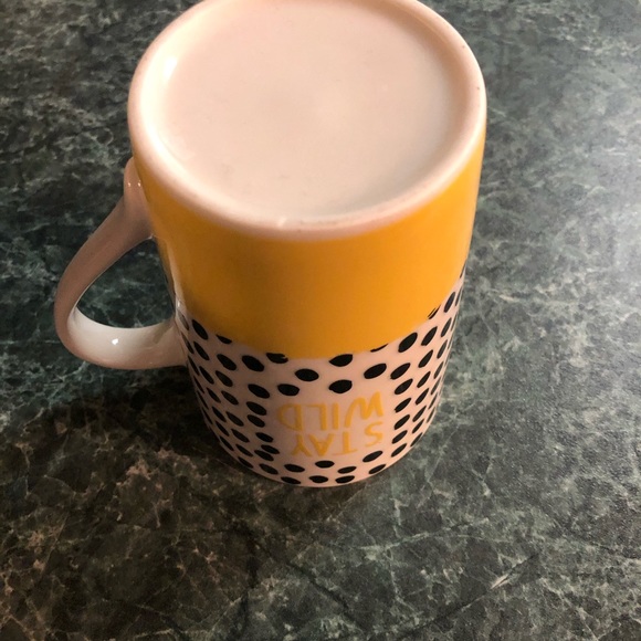 Stay wild Polka dot coffee or tea cup like new - Picture 4 of 4